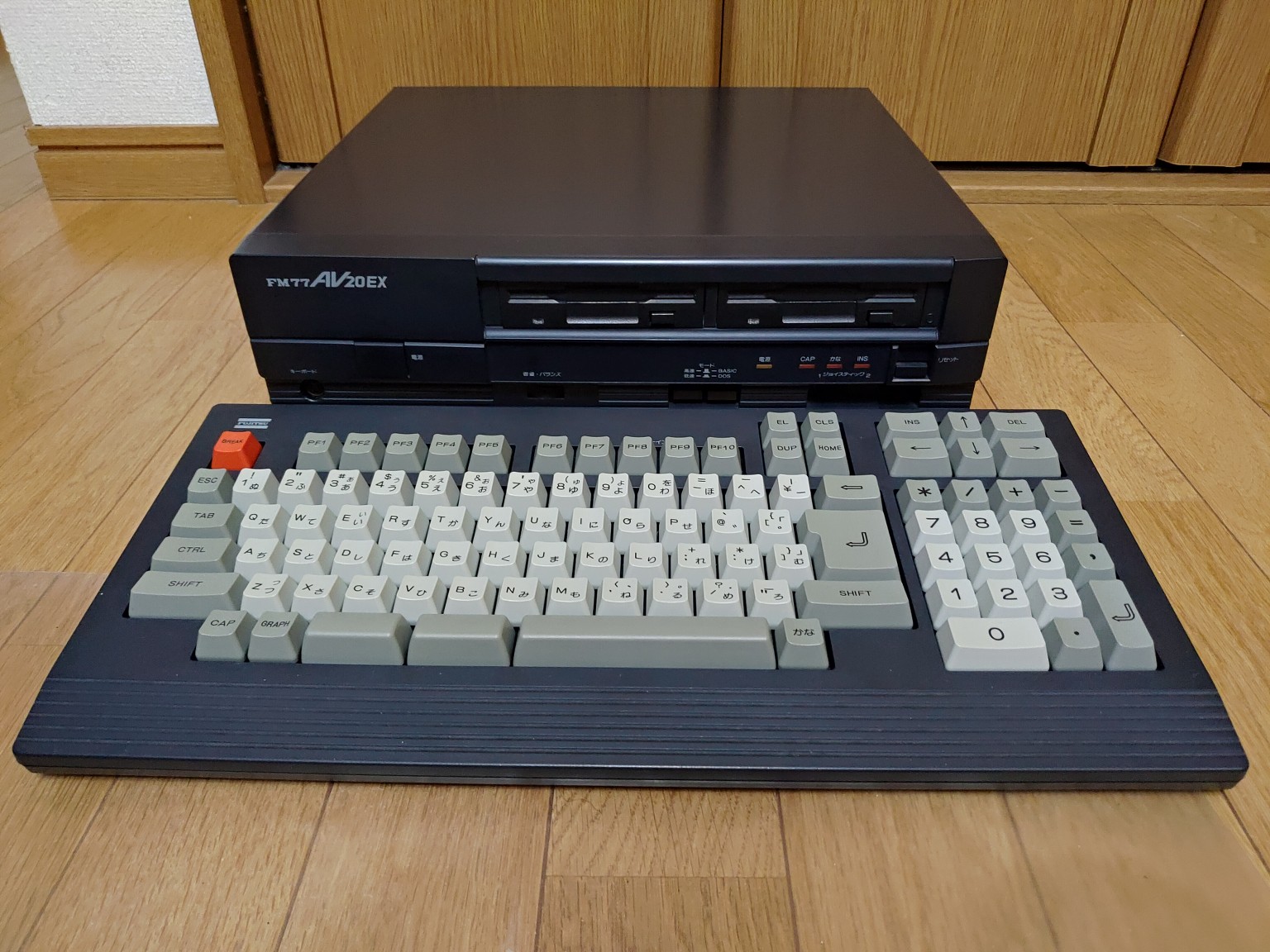 Fujitsu FM77AV20EX – Japanese Vintage Computer Collection