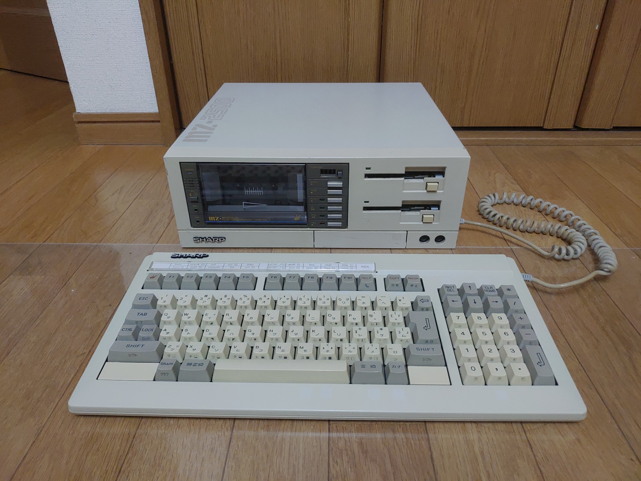 Sharp MZ-2500 – Japanese Vintage Computer Collection